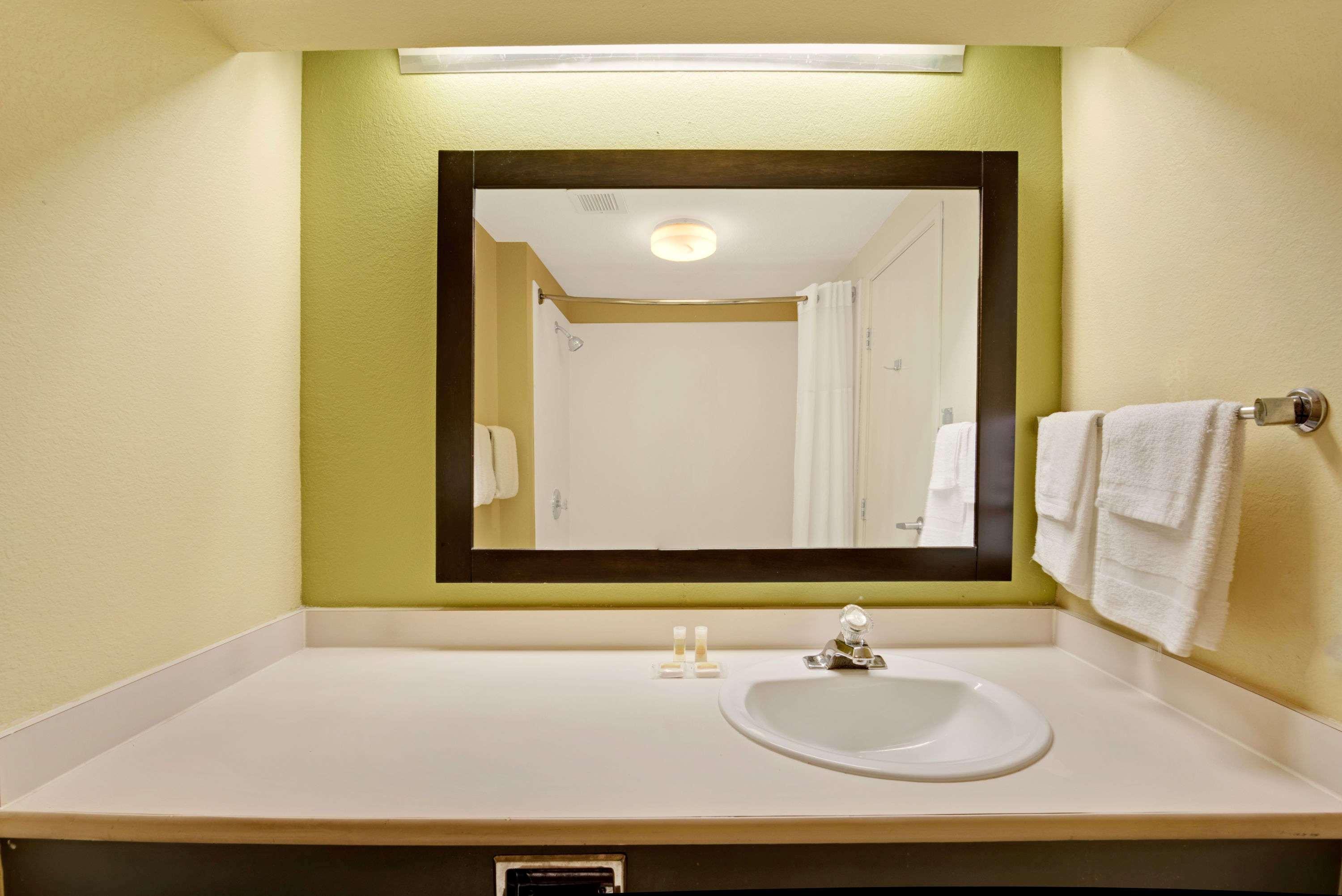 Days Inn & Suites By Wyndham Desoto Εξωτερικό φωτογραφία